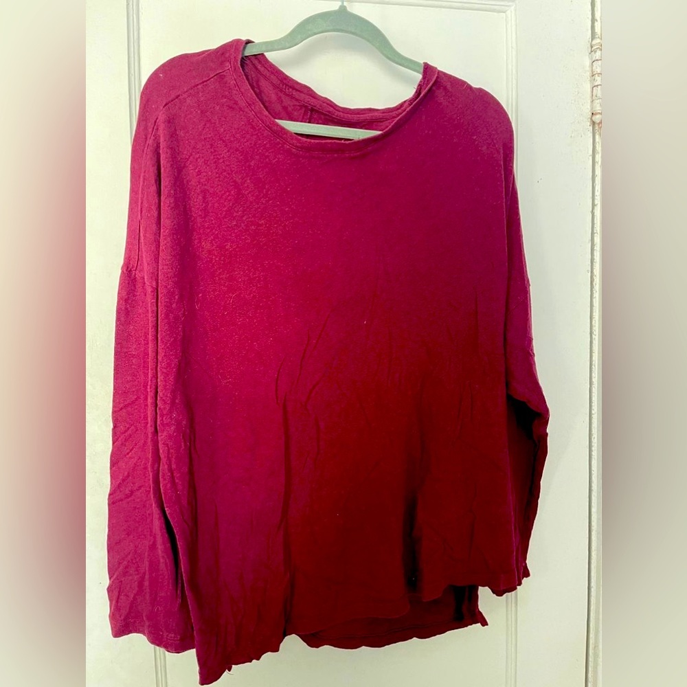 Universal Thread Top